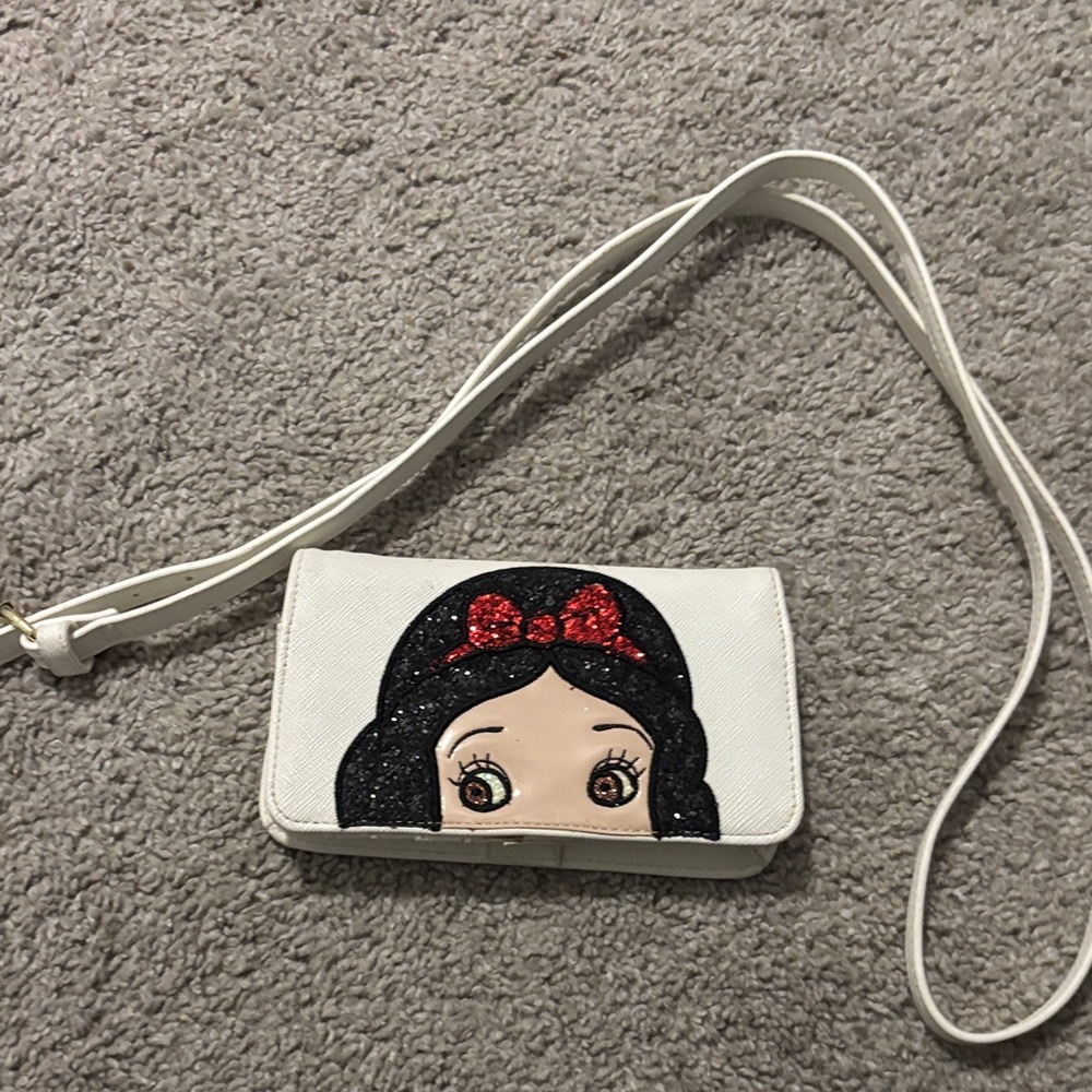 Danielle Nicole White Crossbody Bag with Red Bow